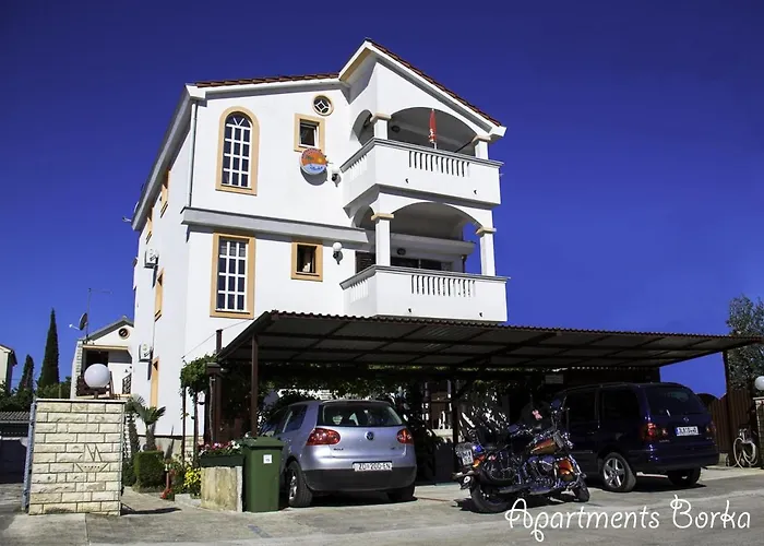 Apartments Borka